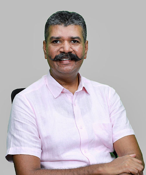 https://mastercaseseries.com/wp-content/uploads/2024/02/Dr-Raju-Easwaran.jpg